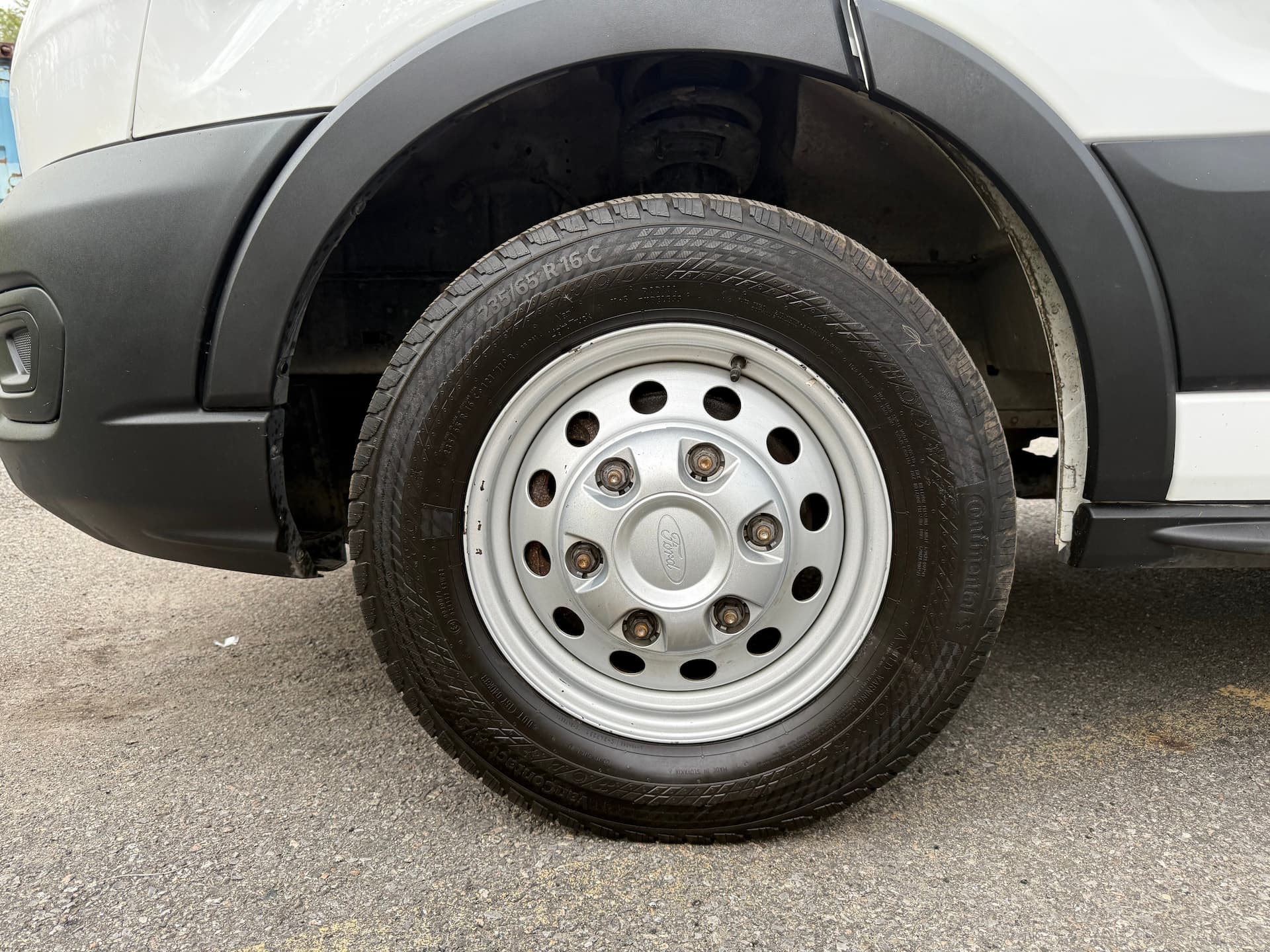 Ford Transit Cargo Van 2022 - Image 9