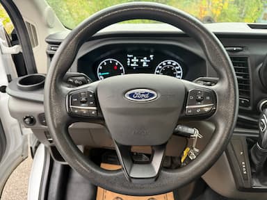 Ford Transit Cargo Van 2022 - Thumbnail 18