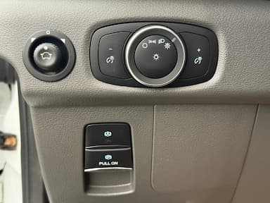 Ford Transit Cargo Van 2022 - Thumbnail 22