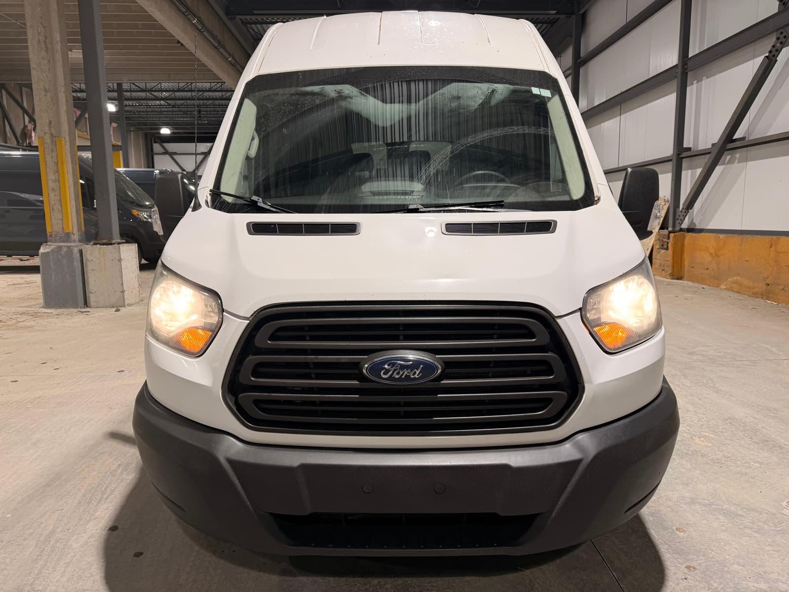 Ford Transit Passenger Wagon 2015 - Image 8