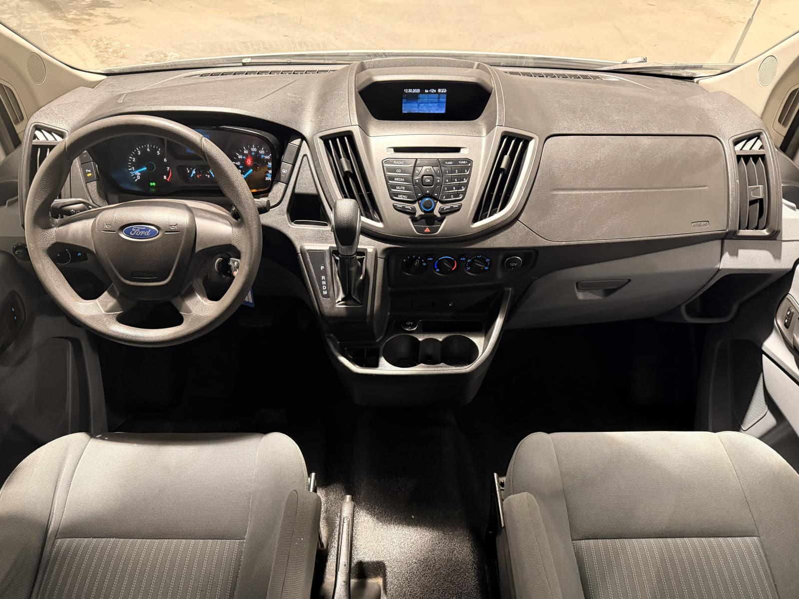 Ford Transit Passenger Wagon 2015 - Image 13