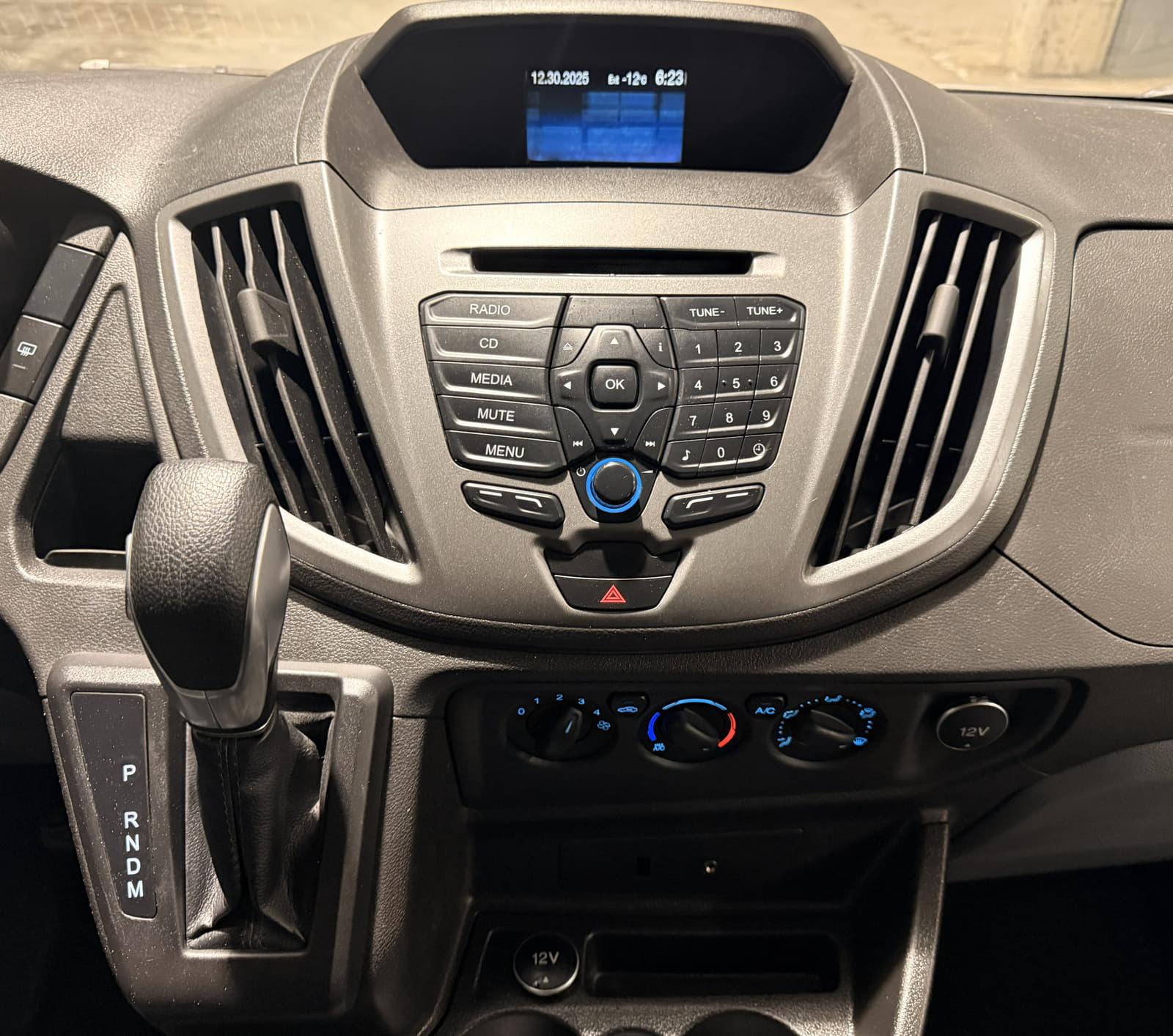 Ford Transit Passenger Wagon 2015 - Image 15