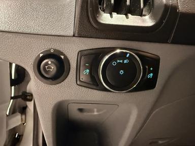 Ford Transit Passenger Wagon 2015 - Thumbnail 21