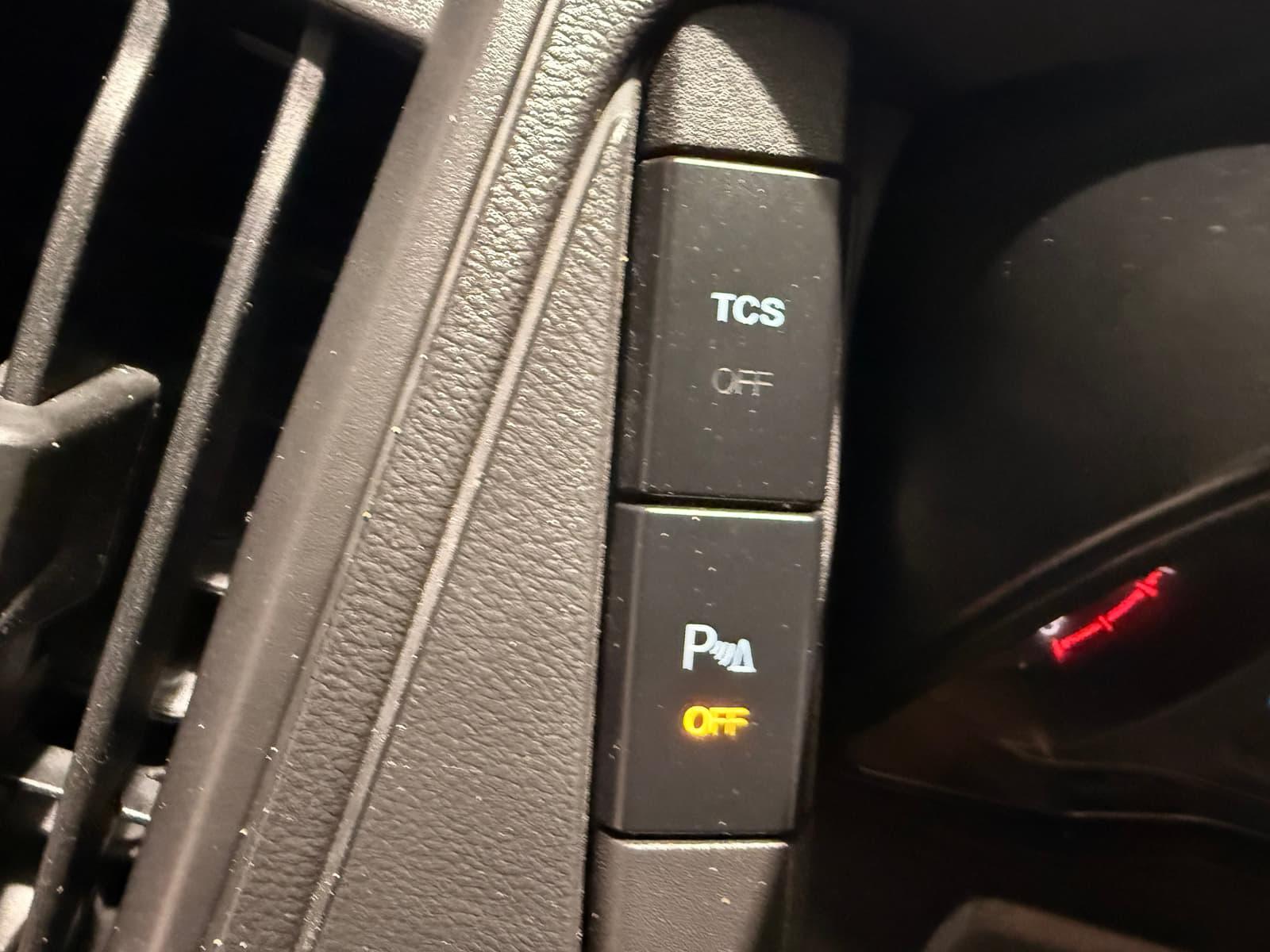 Ford Transit Passenger Wagon 2015 - Image 23