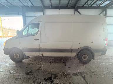 Mercedes-Benz Sprinter Cargo Van 2014 - Thumbnail 2