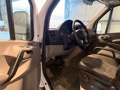 Mercedes-Benz Sprinter Cargo Van 2014 - Thumbnail 10