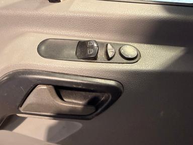 Mercedes-Benz Sprinter Cargo Van 2014 - Thumbnail 18