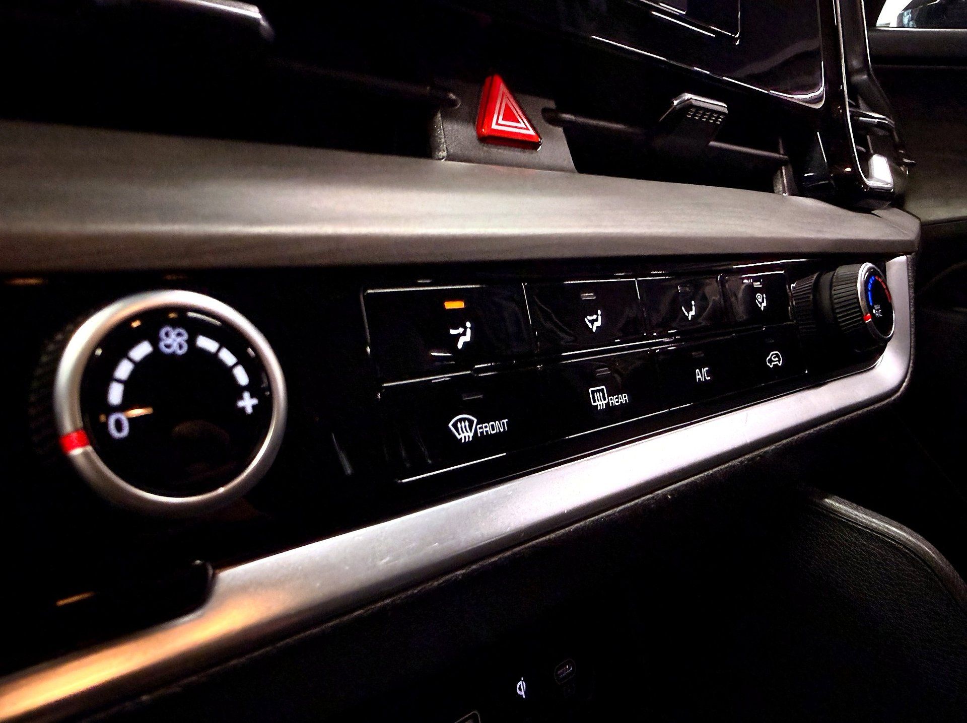 Kia Sportage 2023 - Thumbnail 19