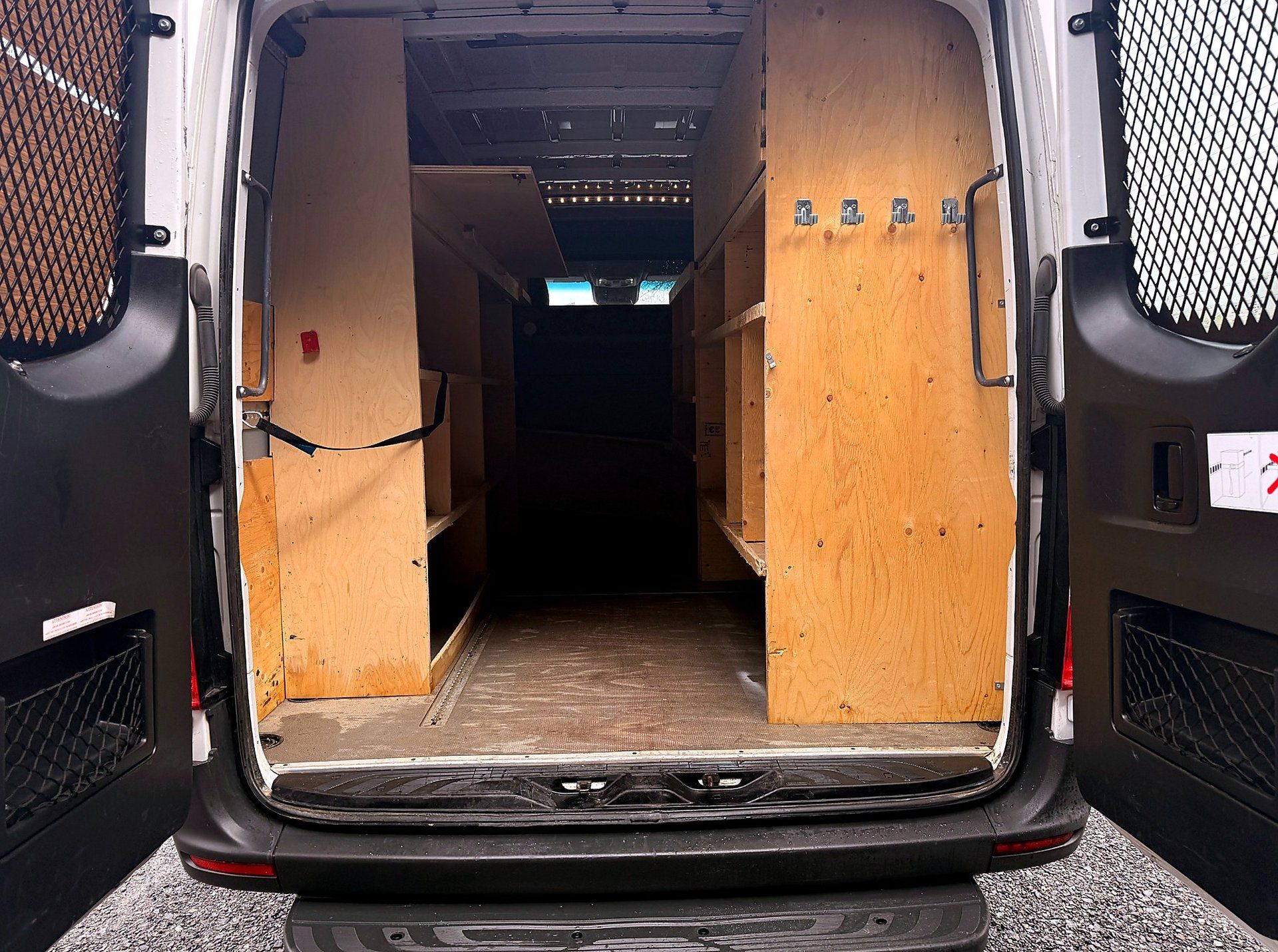 Mercedes-Benz Sprinter Cargo Van 2019 - Thumbnail 11