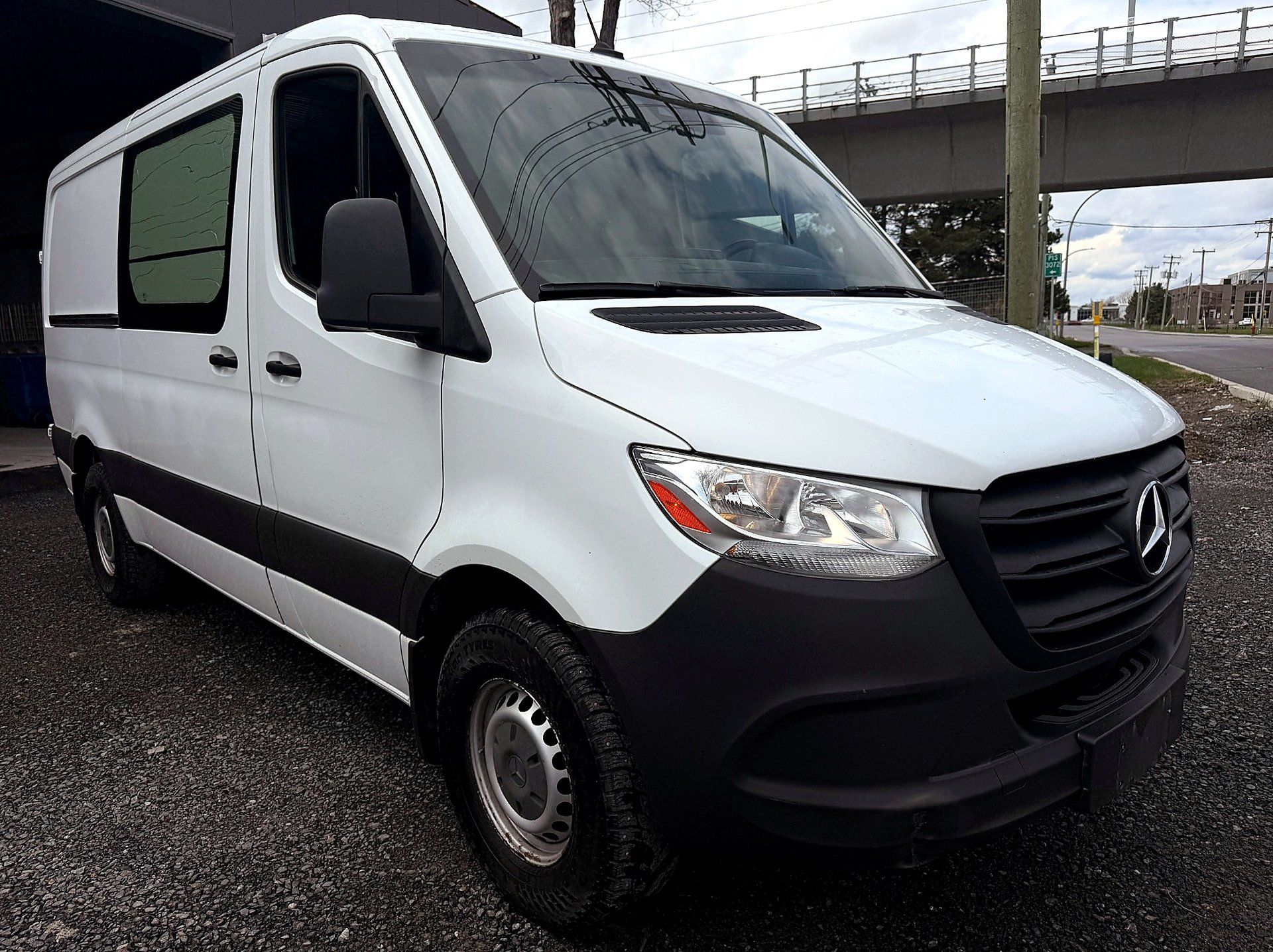 Mercedes-Benz Sprinter Cargo Van 2019 - Thumbnail 5