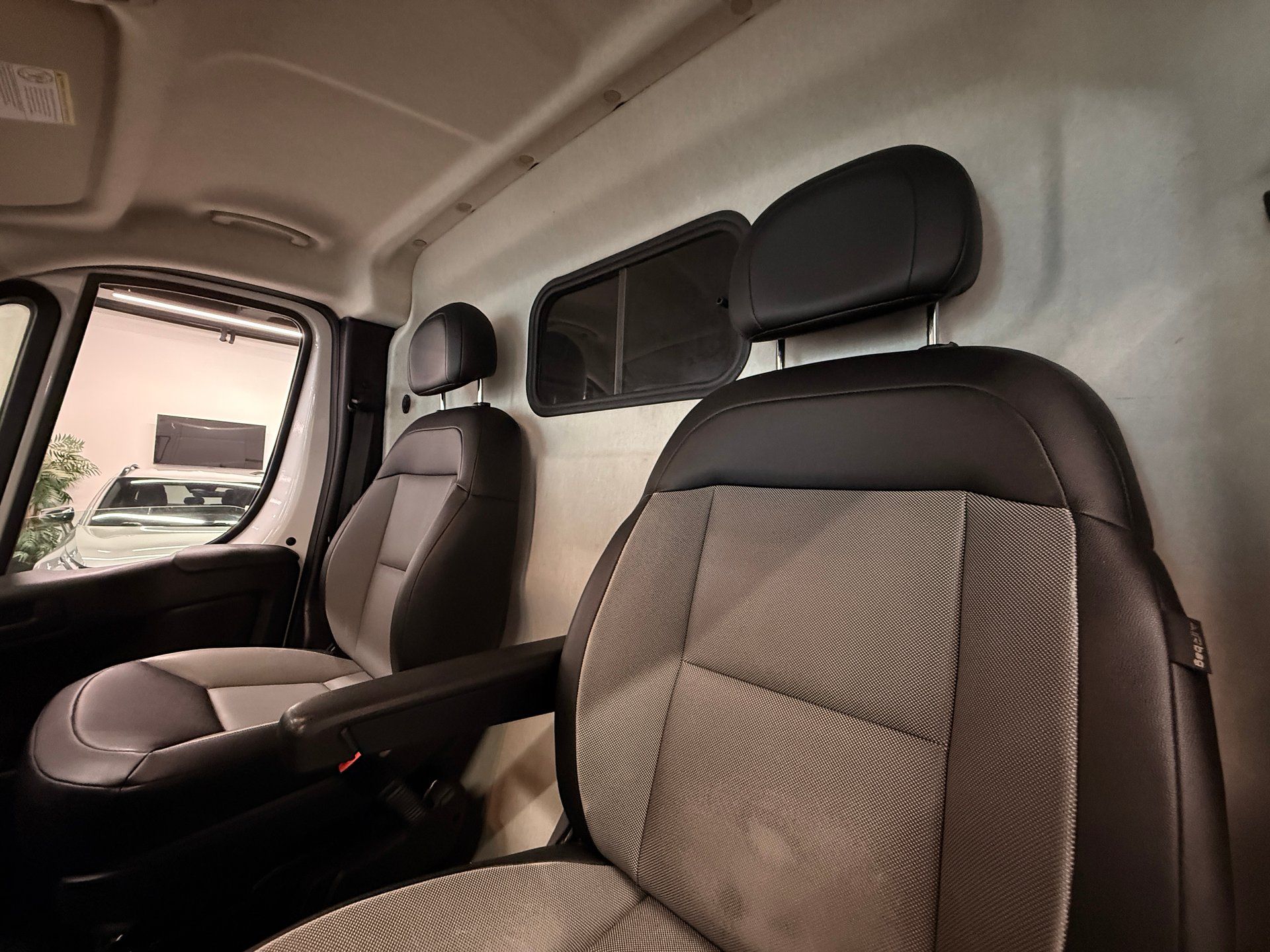 Ram ProMaster Cargo Van 2025 - Thumbnail 24