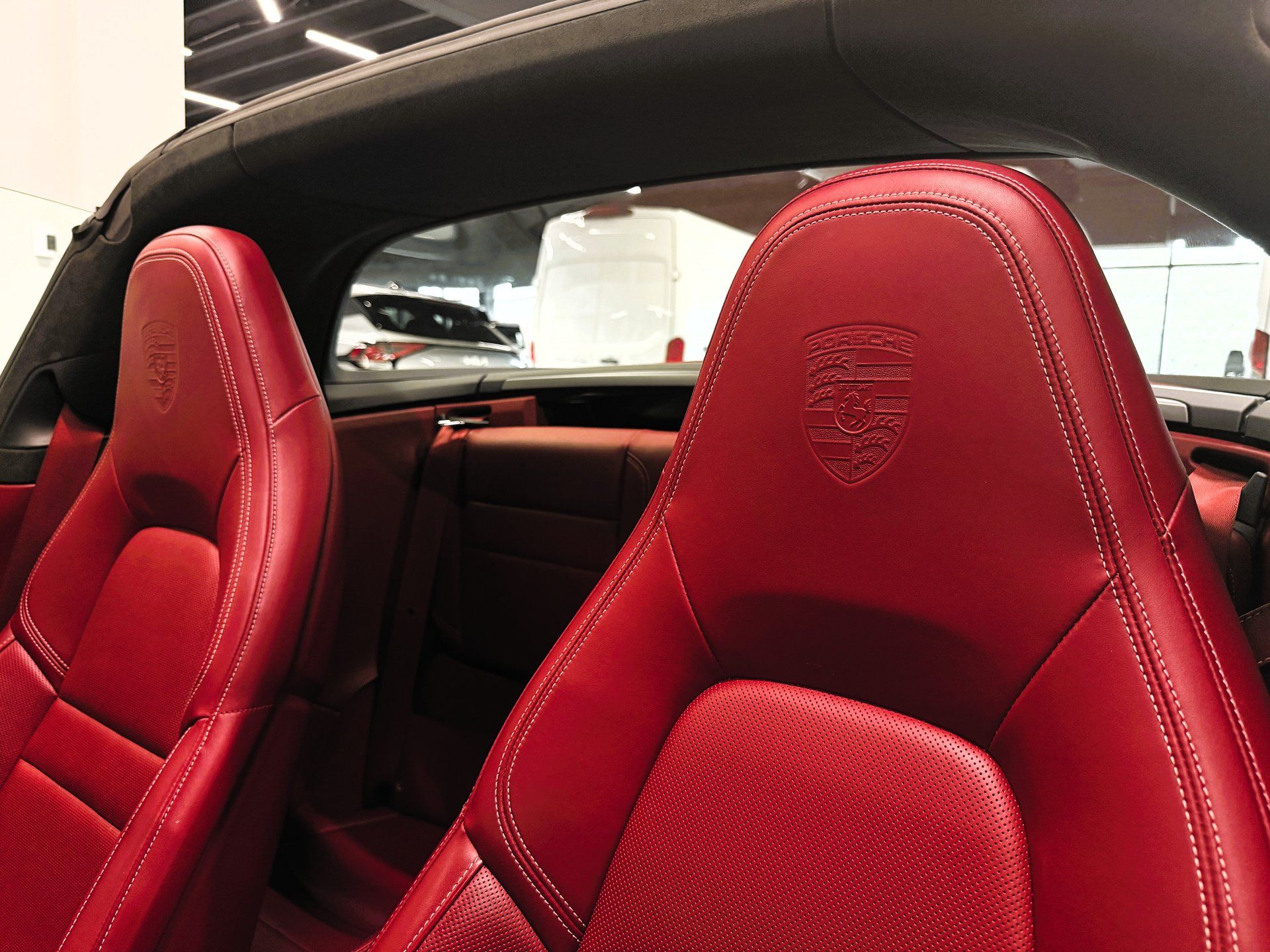 Porsche 911 2022 - Thumbnail 22