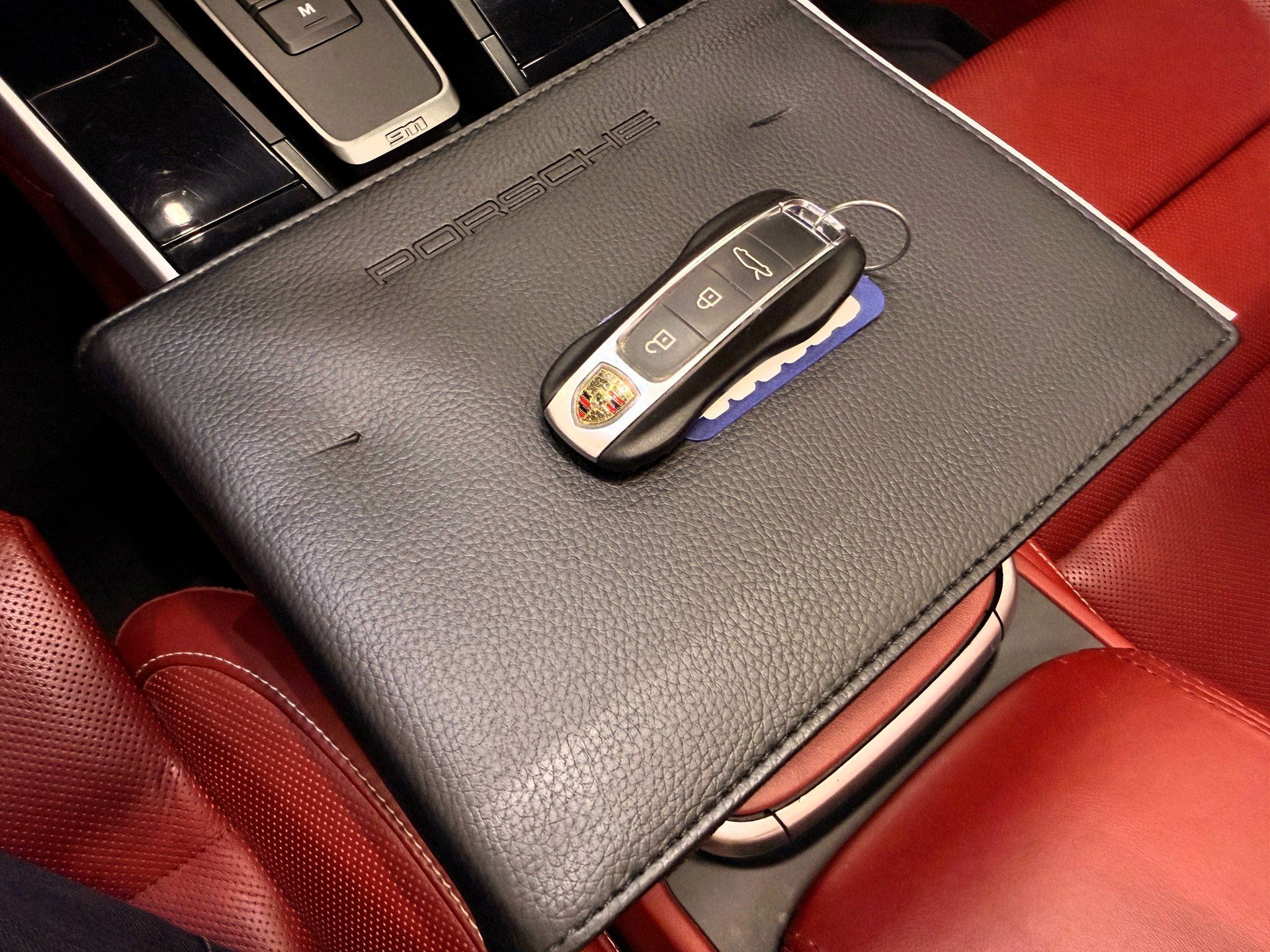 Porsche 911 2022 - Thumbnail 38