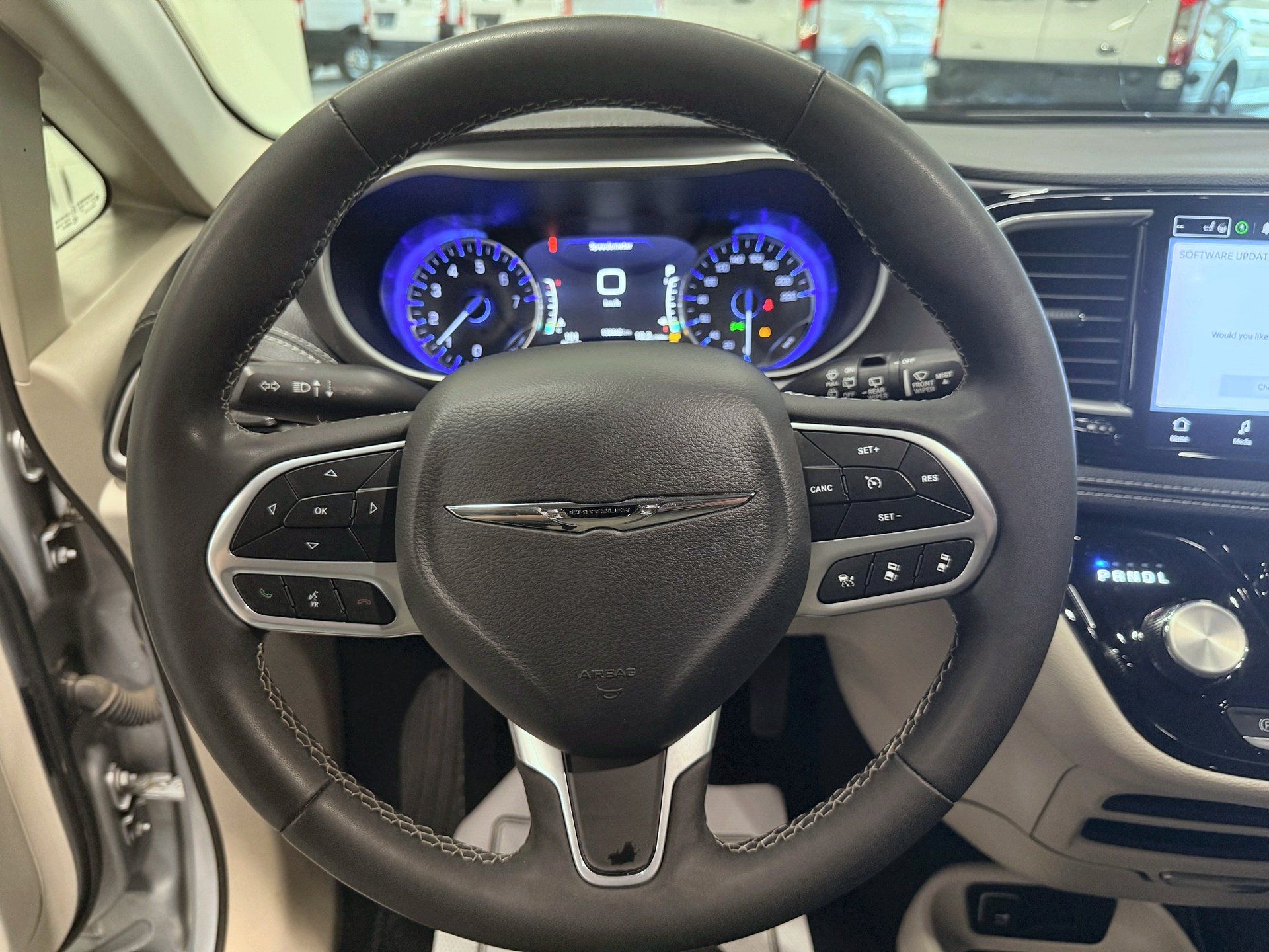 Chrysler Pacifica 2023 - Thumbnail 17