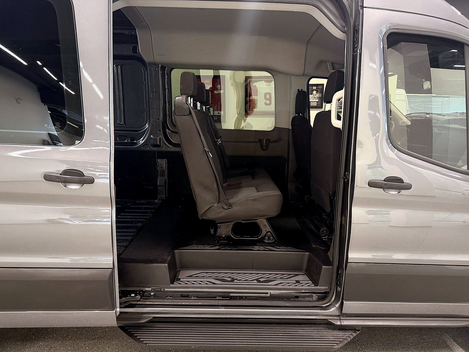 Ford Transit Crew Van 2023 - Thumbnail 13