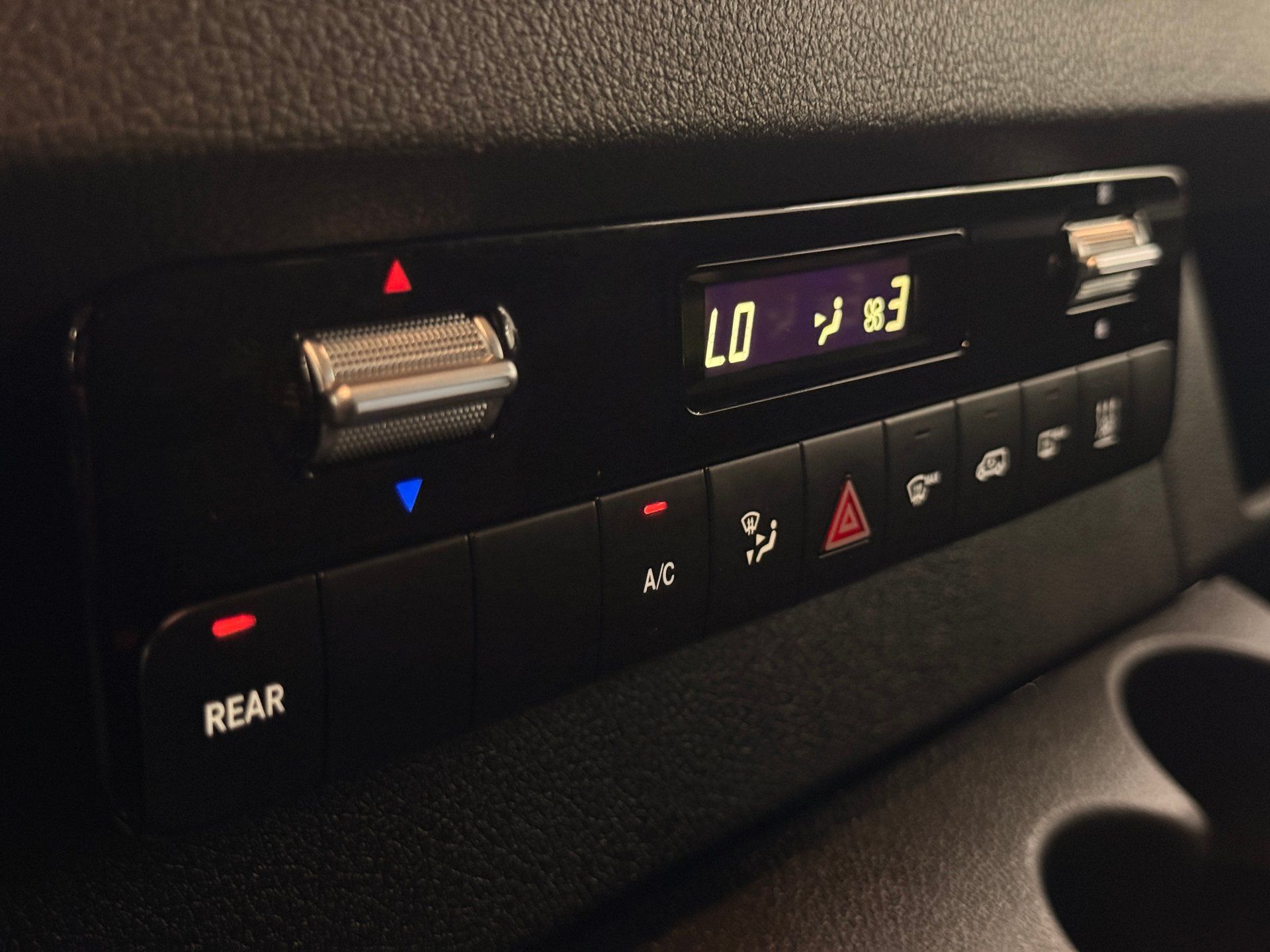 Mercedes-Benz Sprinter Passenger Van 2025 - Image 21 