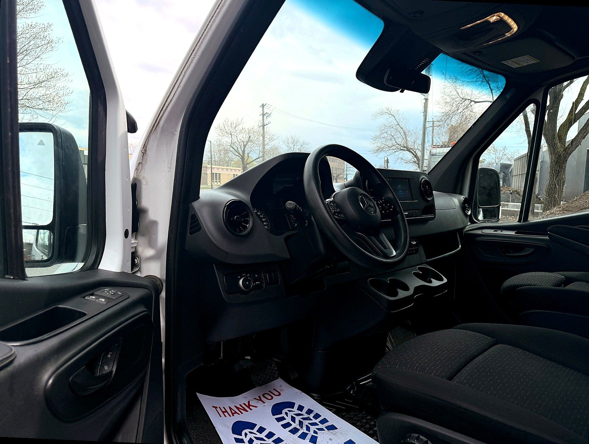Mercedes-Benz Sprinter Cargo Van 2019 - Image 9