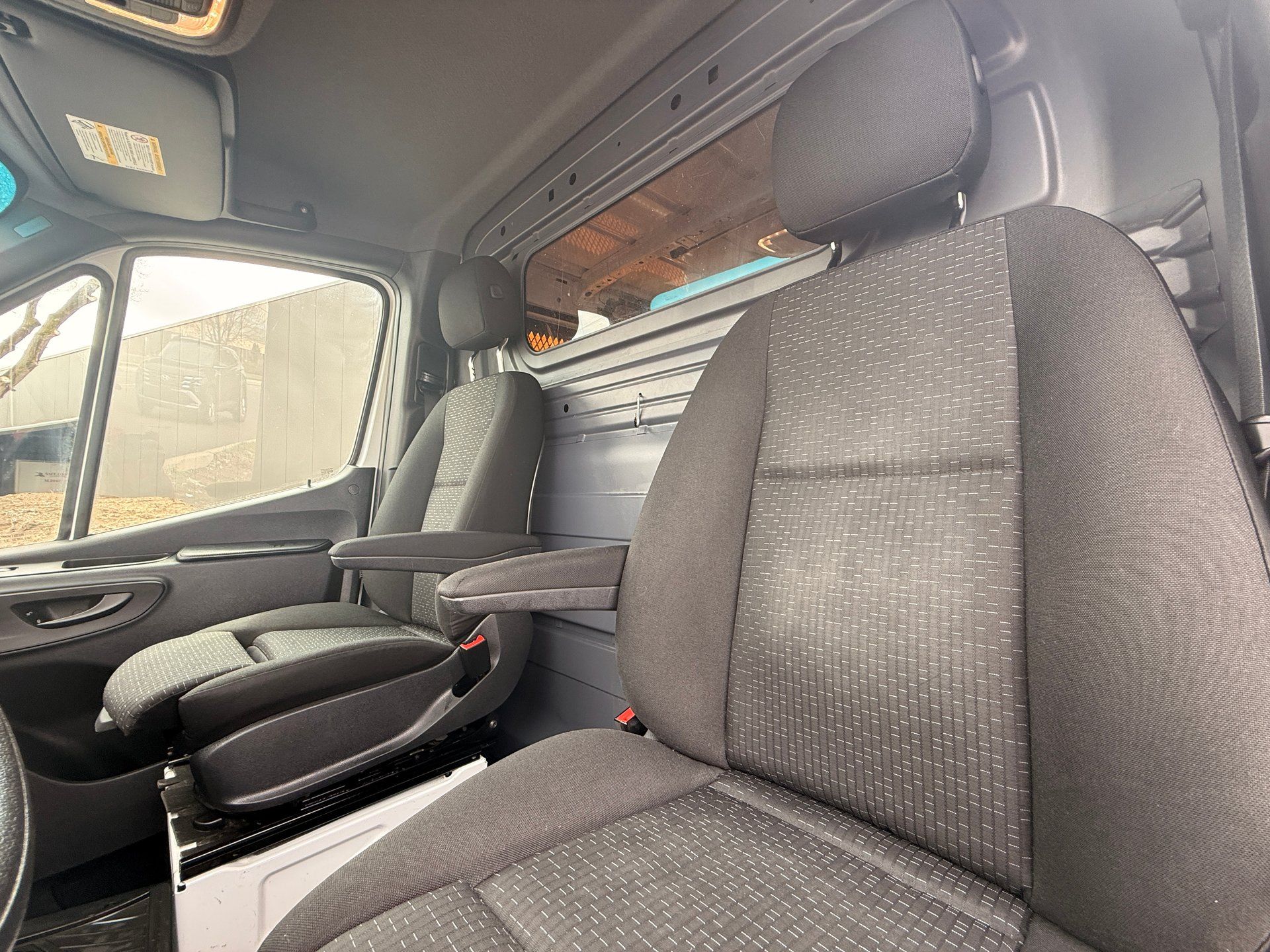 Mercedes-Benz Sprinter Cargo Van 2019 - Image 23