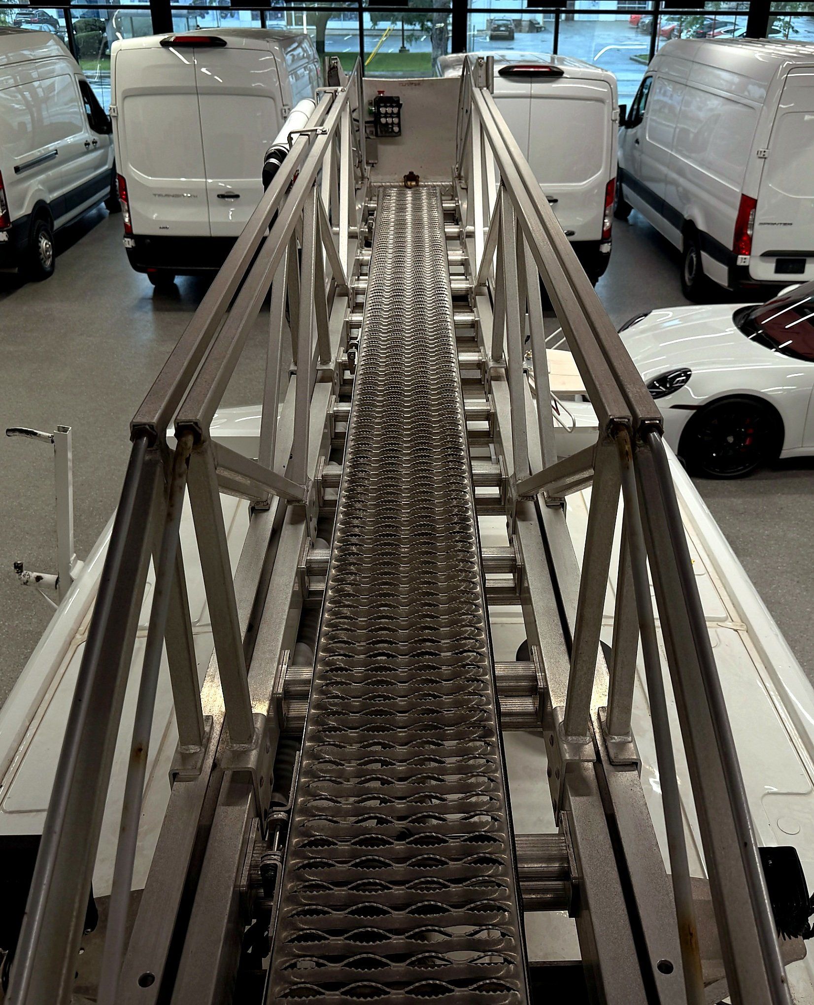 Ford Transit Cargo Van 2019 - Image 11