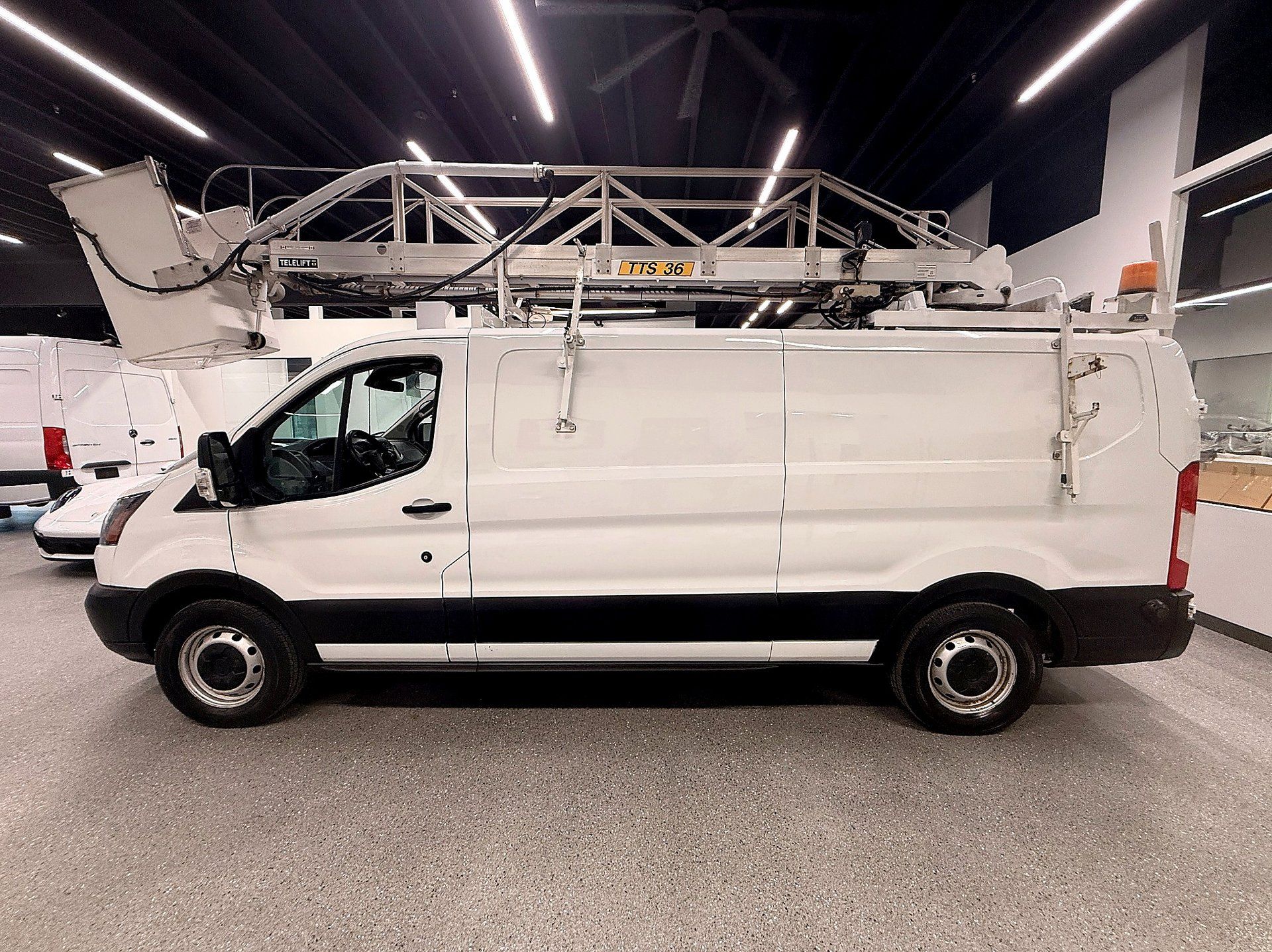 Ford Transit Cargo Van 2019 - Image 2