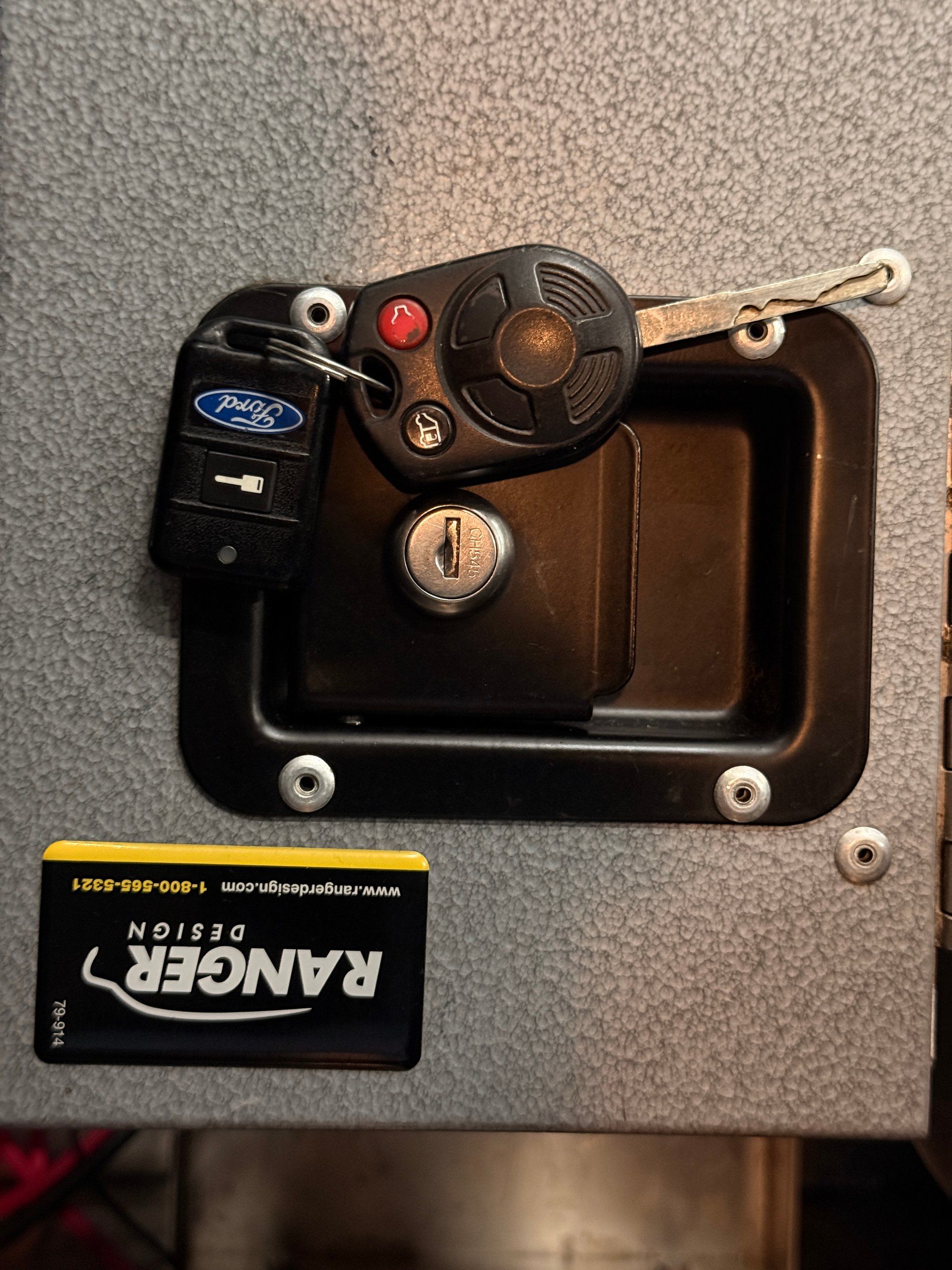 Ford Transit Cargo Van 2019 - Image 31