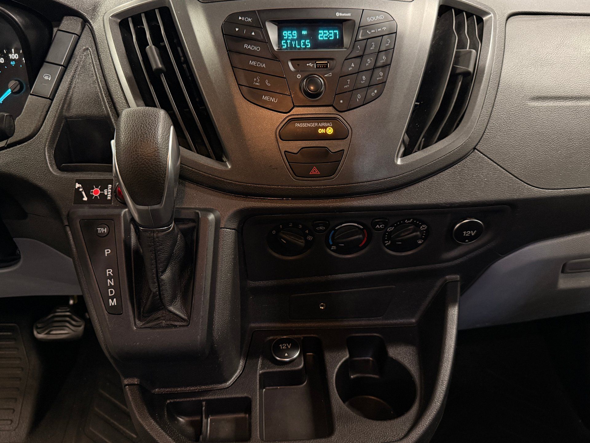 Ford Transit Cargo Van 2019 - Image 22