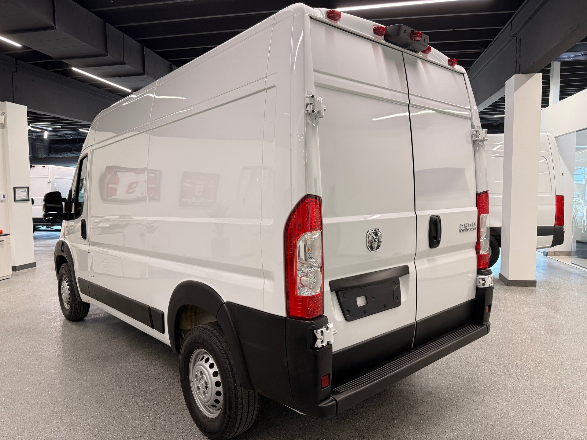 Ram ProMaster 2500 2025 - Image 3