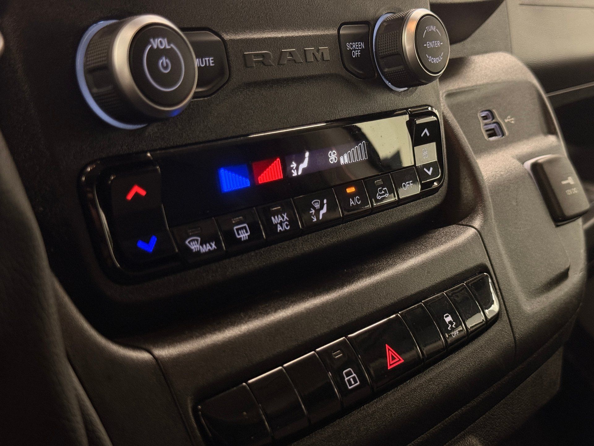 Ram ProMaster 2500 2025 - Image 23