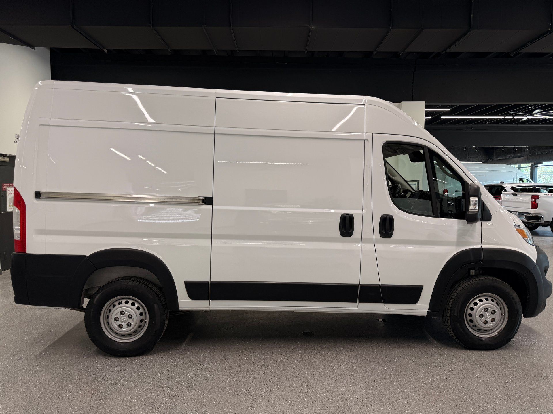 Ram ProMaster Cargo Van 2025 - Image 6