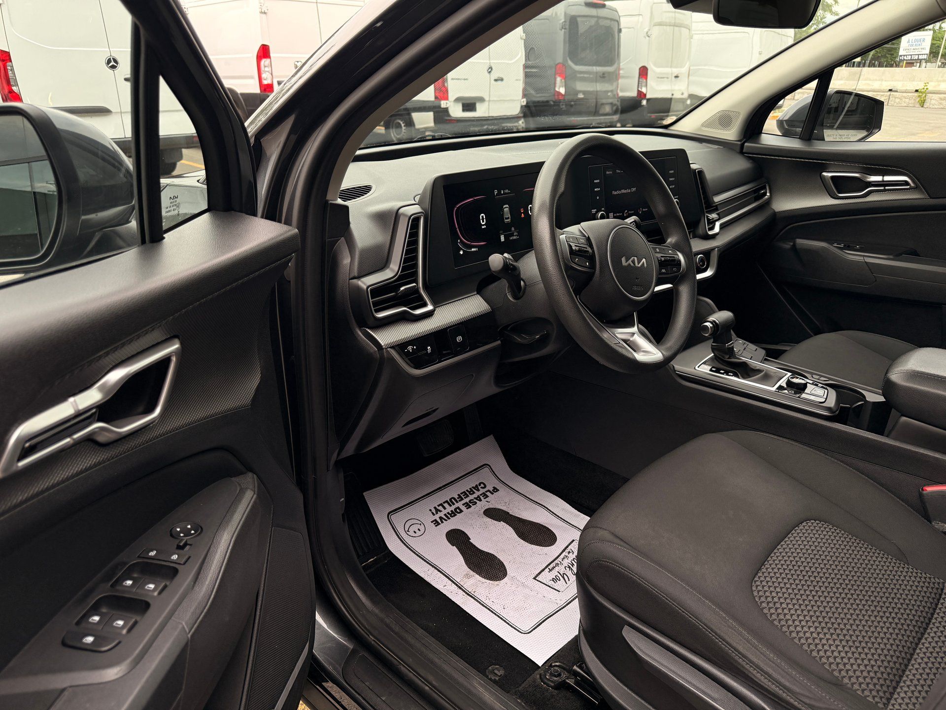 Kia Sportage 2023 - Image 10