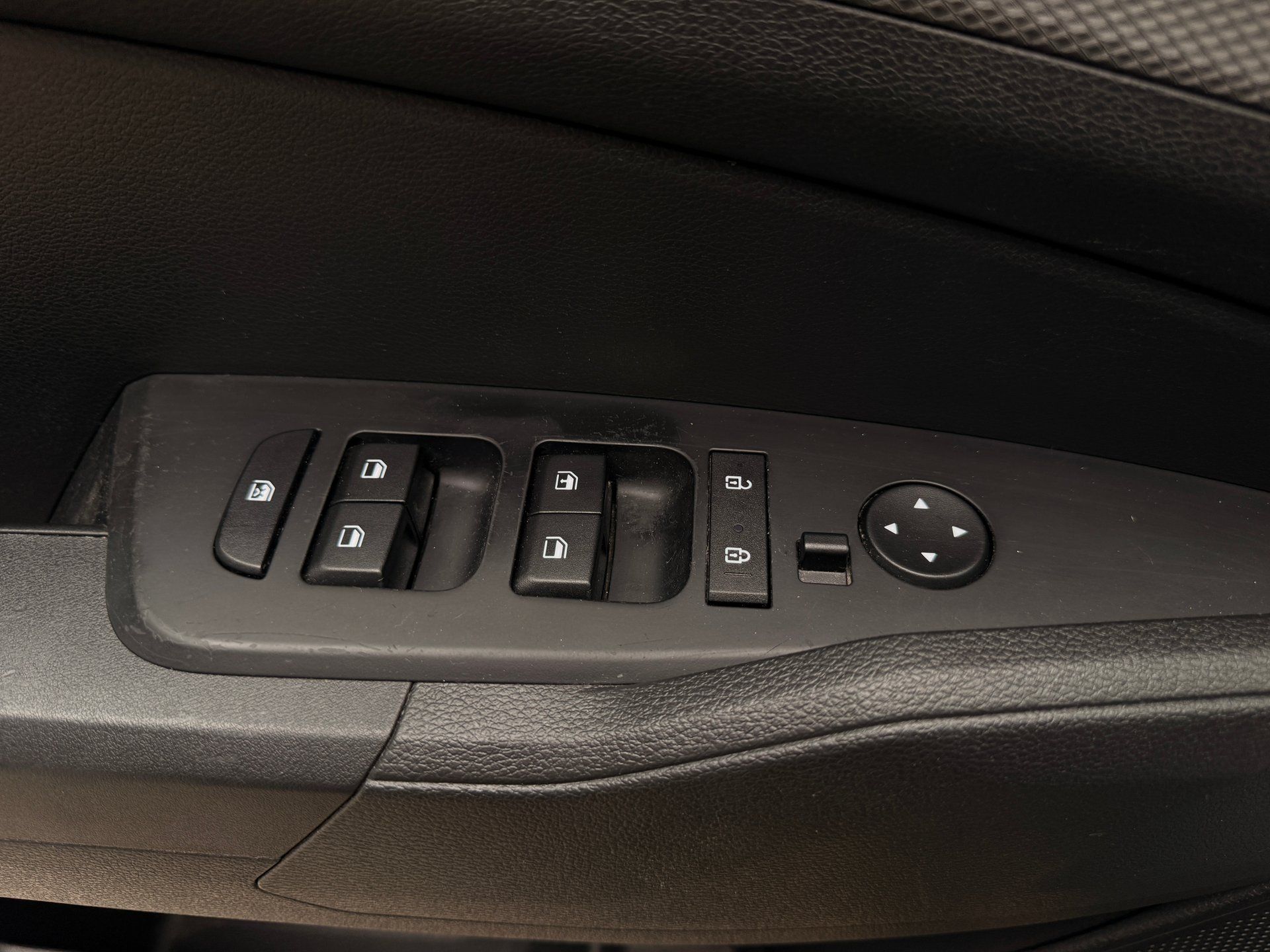 Kia Sportage 2023 - Image 19