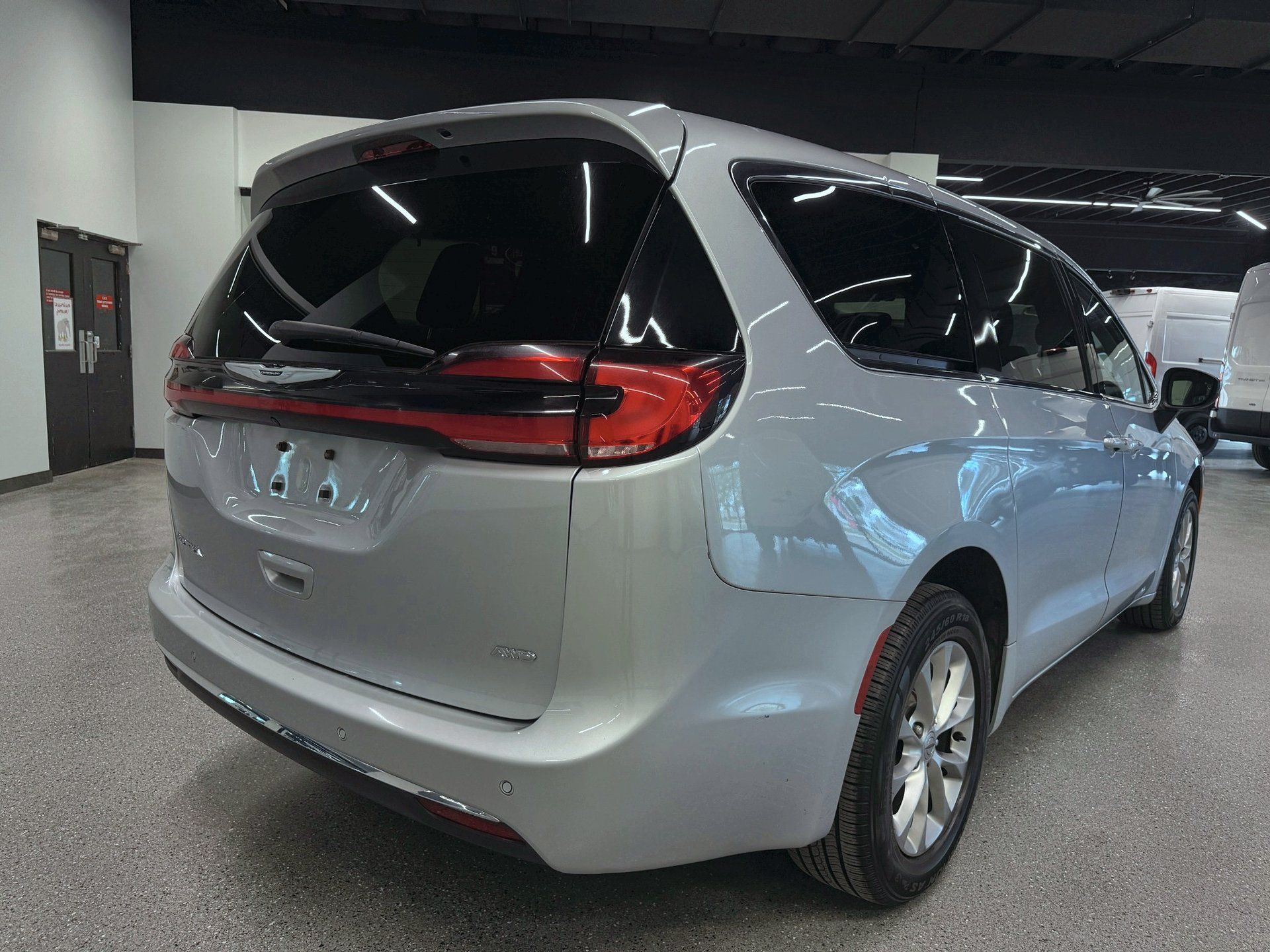 Chrysler Pacifica 2023 - Image 5