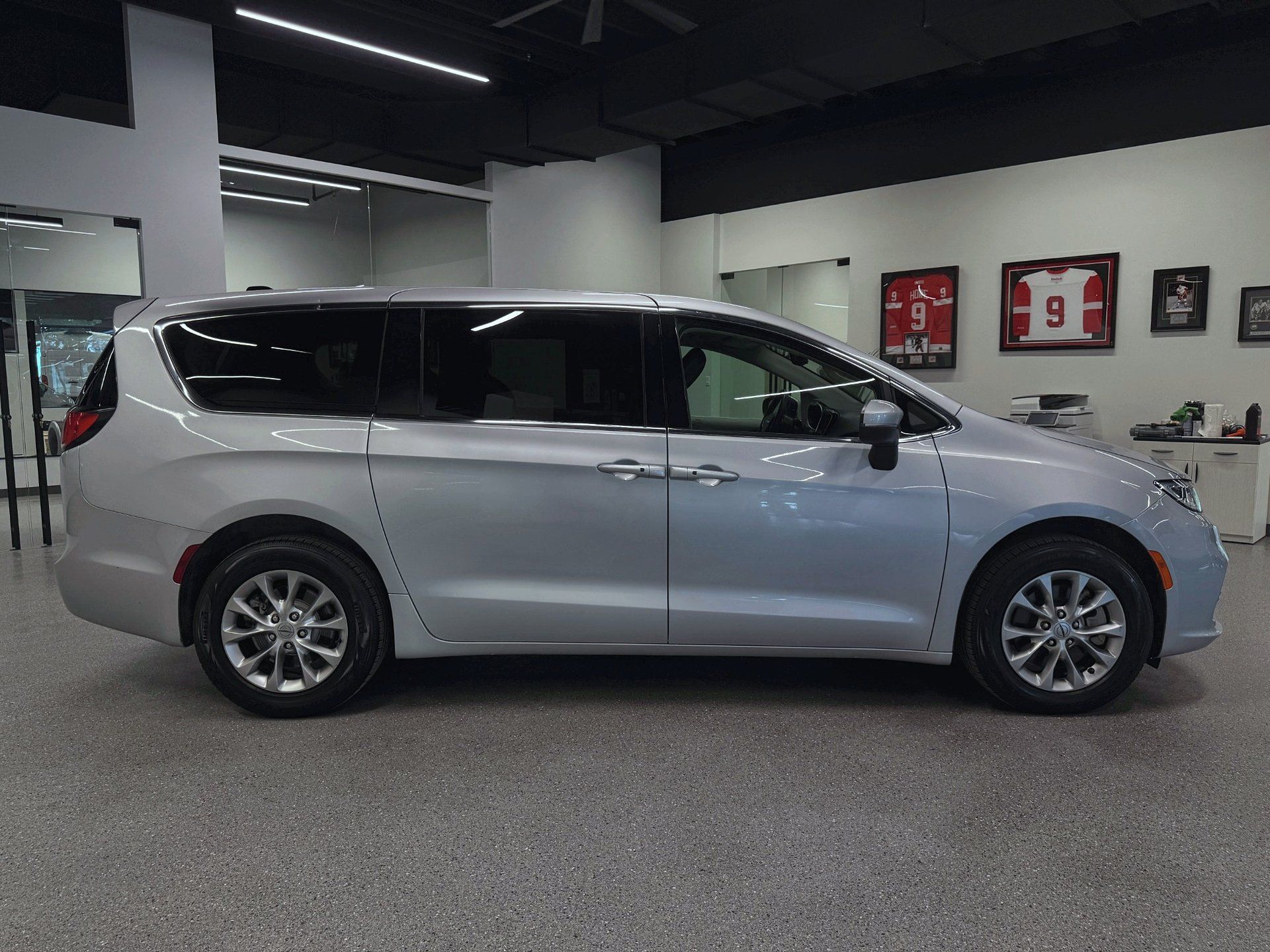 Chrysler Pacifica 2023 - Image 6