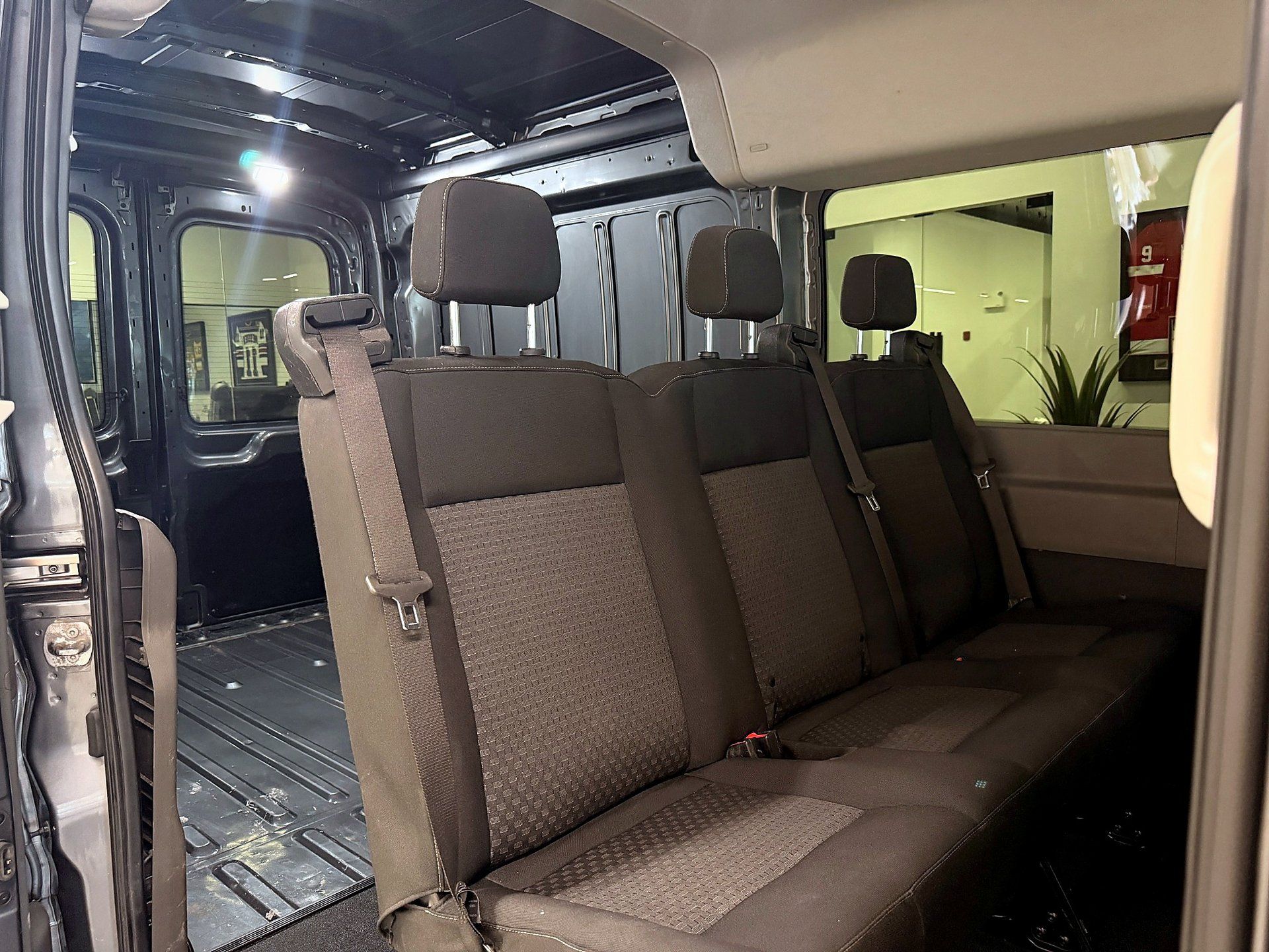 Ford Transit Crew Van 2023 - Image 14