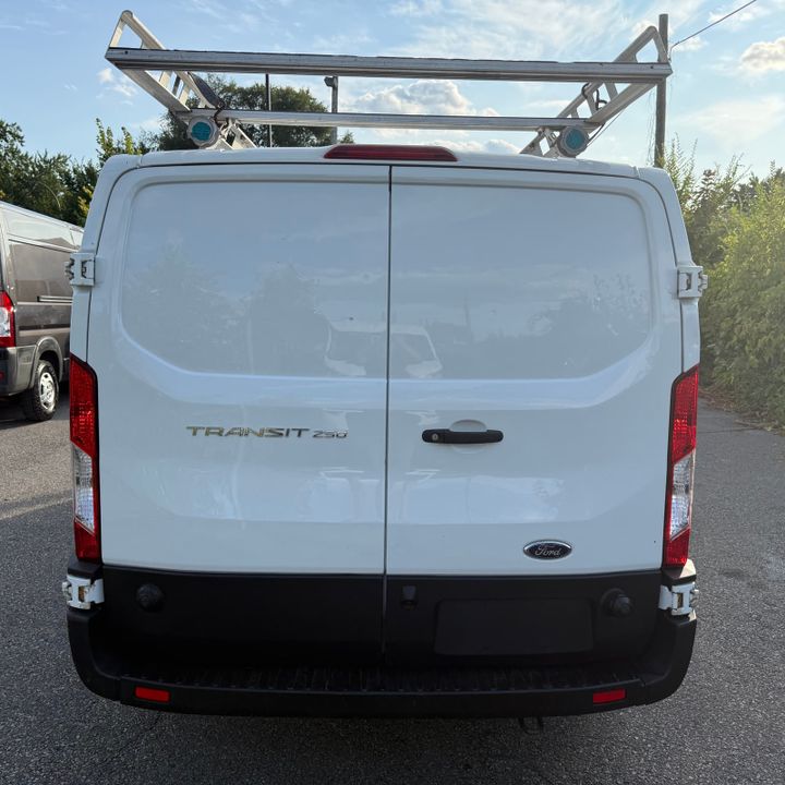 Ford Transit Cargo Van 2020 - Image 4