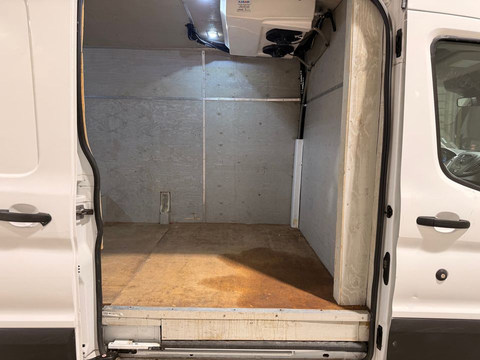 Ford Transit Cargo Van 2019 - Image 14