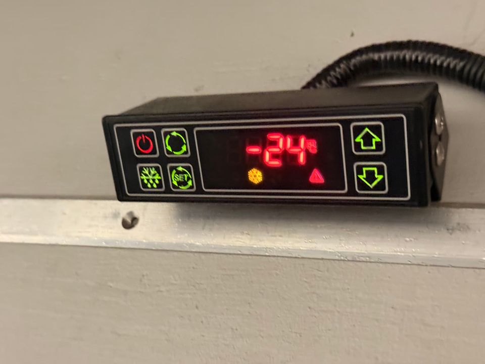 Ford Transit Cargo Van 2019 - Image 27