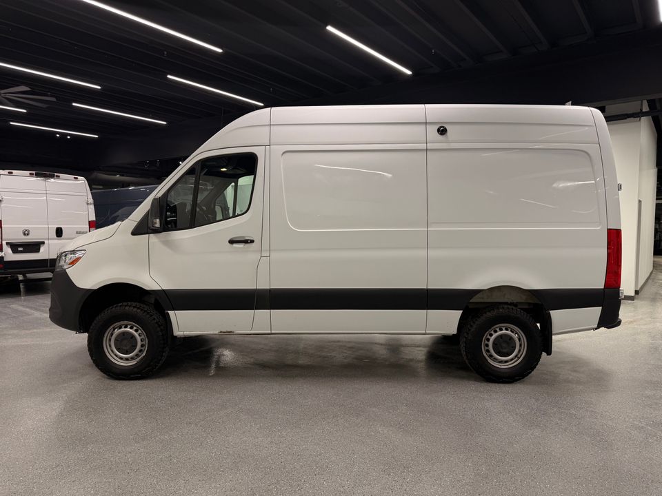 Mercedes-Benz Sprinter Cargo Van 2019 - Image 2