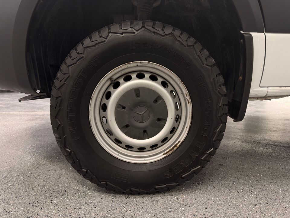 Mercedes-Benz Sprinter Cargo Van 2019 - Image 9