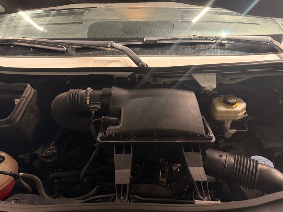 Mercedes-Benz Sprinter Cargo Van 2019 - Image 22