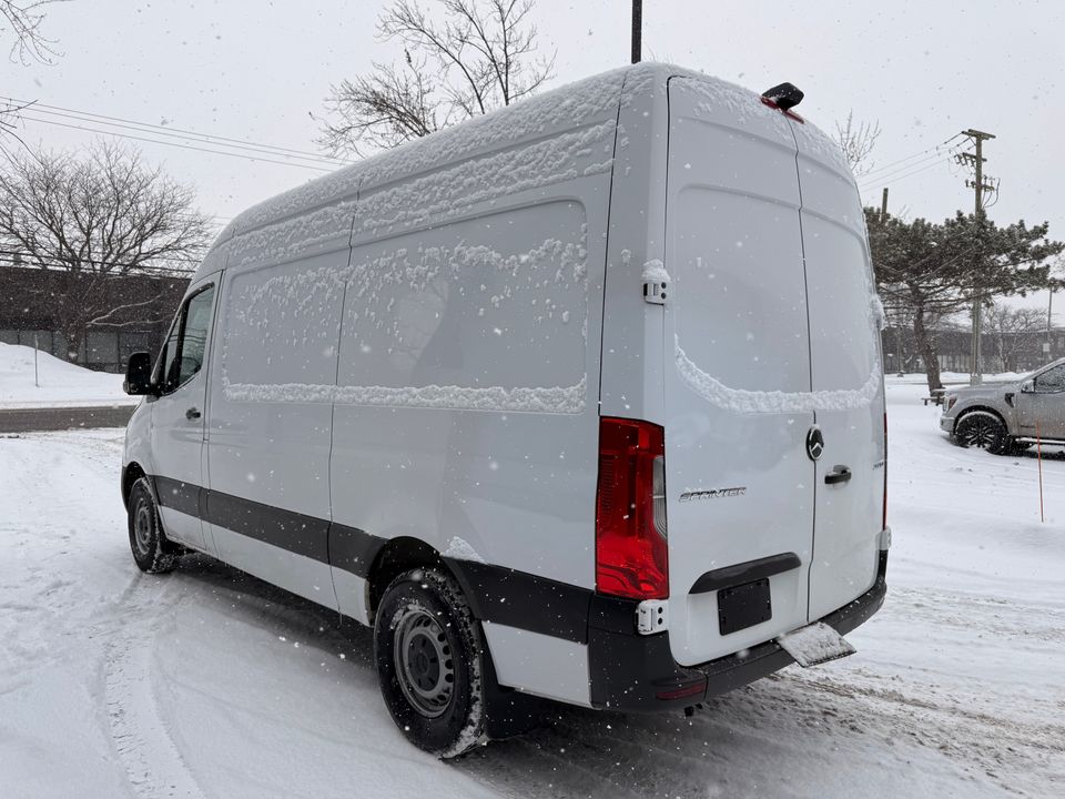Mercedes-Benz Sprinter Cargo Van 2021 - Image 3
