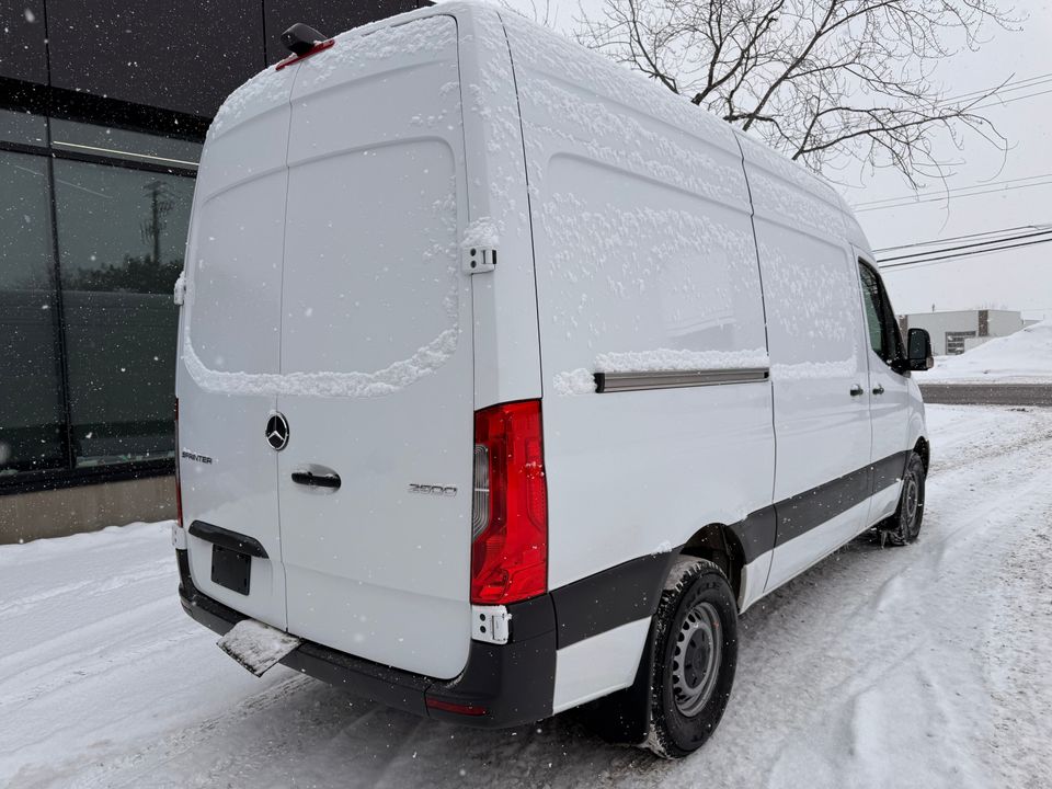 Mercedes-Benz Sprinter Cargo Van 2021 - Image 5