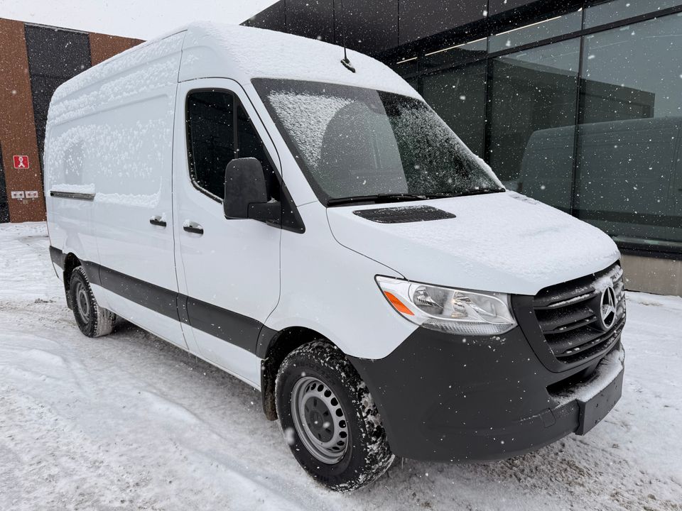 Mercedes-Benz Sprinter Cargo Van 2021 - Image 7
