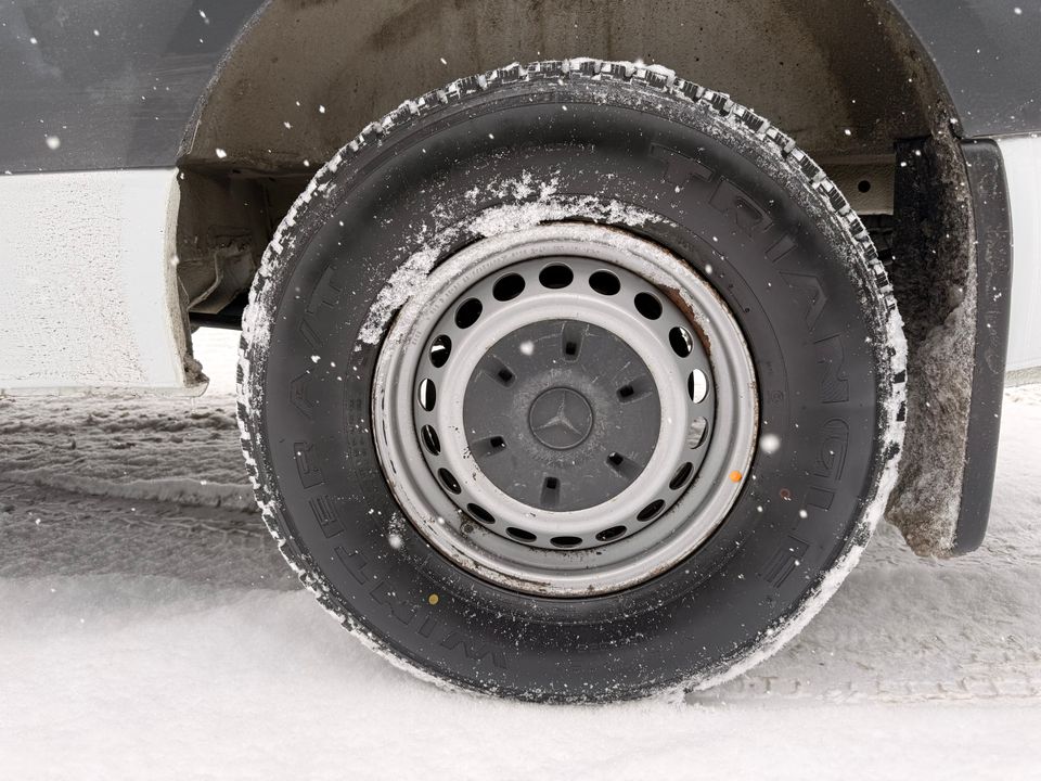 Mercedes-Benz Sprinter Cargo Van 2021 - Image 10