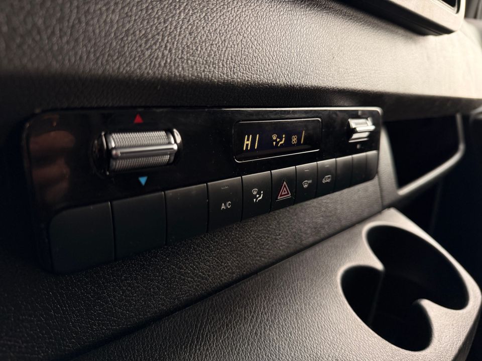 Mercedes-Benz Sprinter Cargo Van 2021 - Image 23