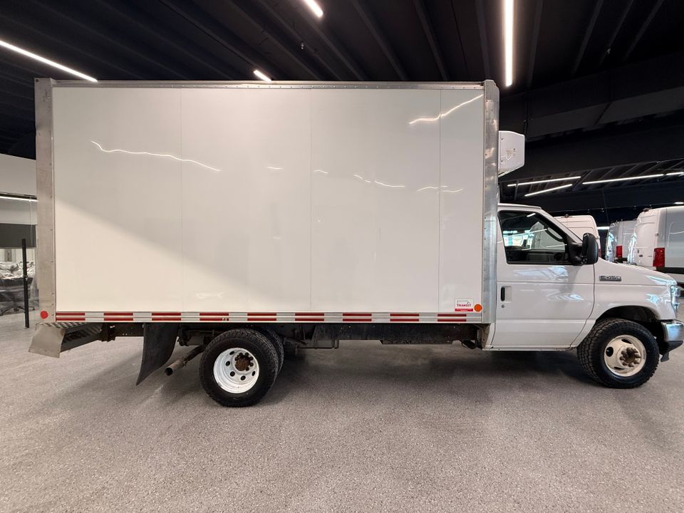 Ford E-Series Cutaway 2022 - Image 6