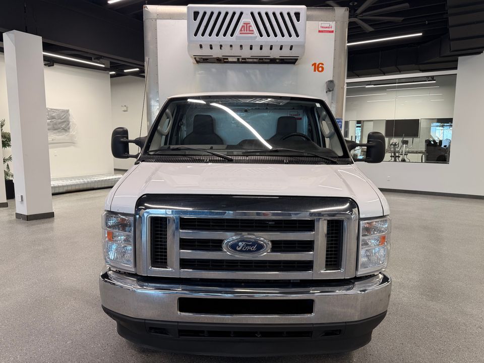 Ford E-Series Cutaway 2022 - Image 8