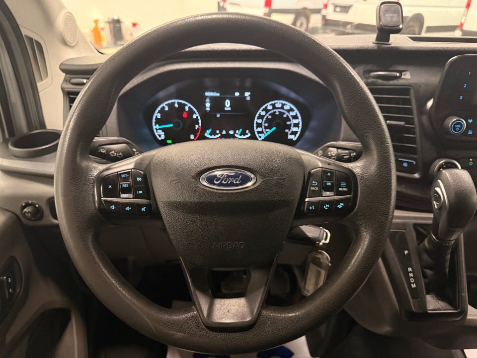 Ford Transit Cargo Van 2023 - Image 16
