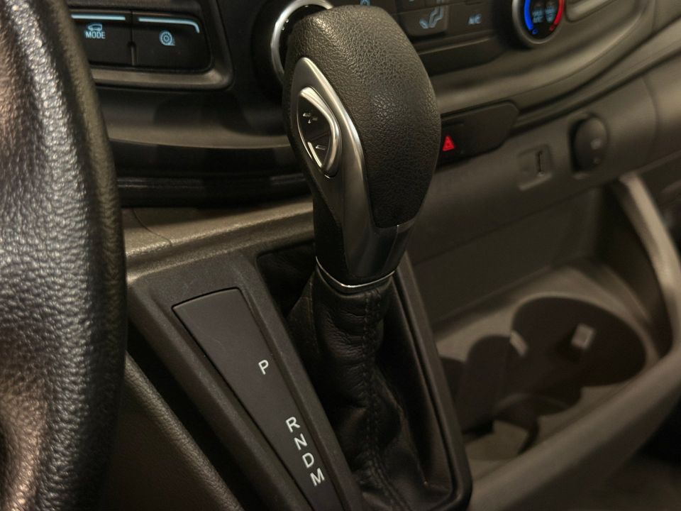 Ford Transit Cargo Van 2024 - Image 26