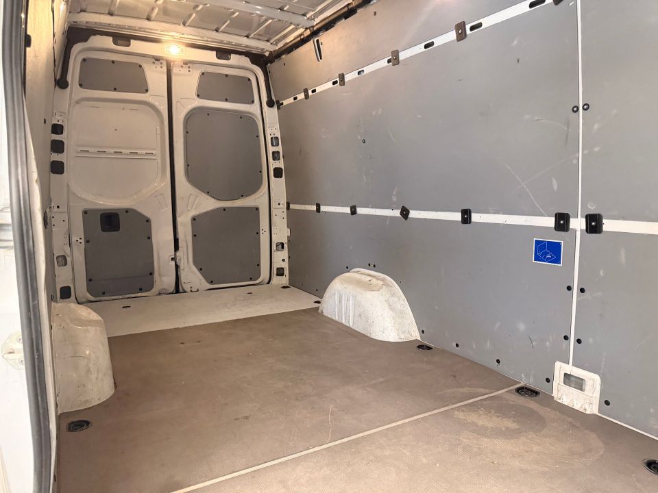 Mercedes-Benz Sprinter Cargo Van 2024 - Image 15